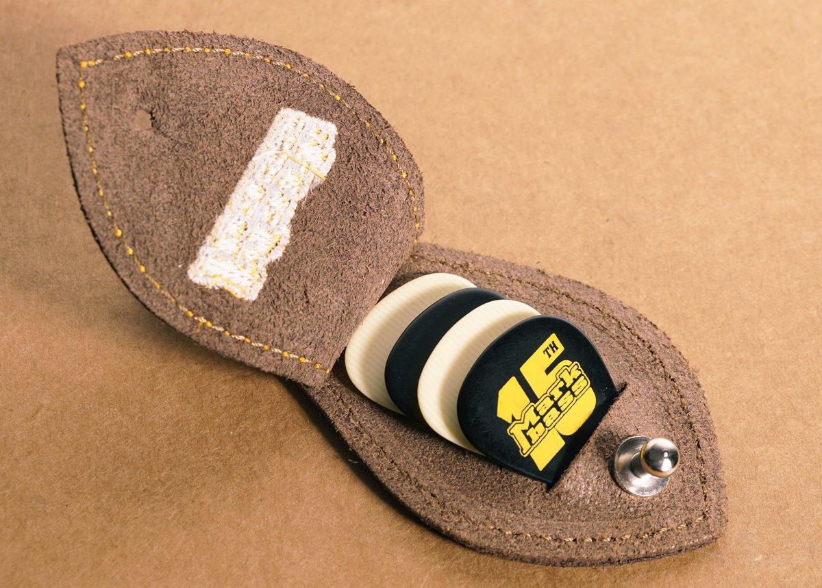 Markbass MB PICKS HOLDER BROWN